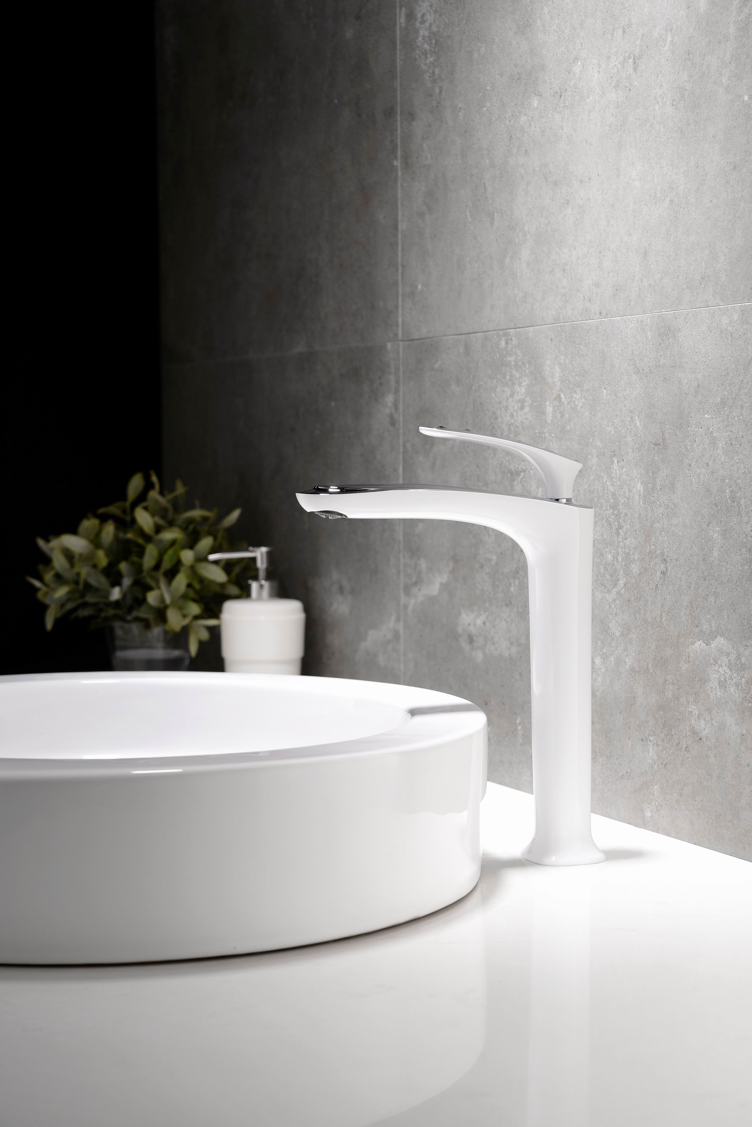 Patent Design Single Lever Bathroom Mixer Tap Dolphin Series Bathroom Taps