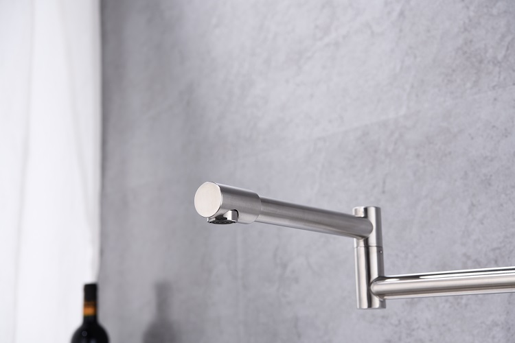 Folding Kitchen Faucet Stretchable Swing Arm Brushed Single Hole Single Handle Deck Mounted Cold & Hot Kitchen Sink Faucet