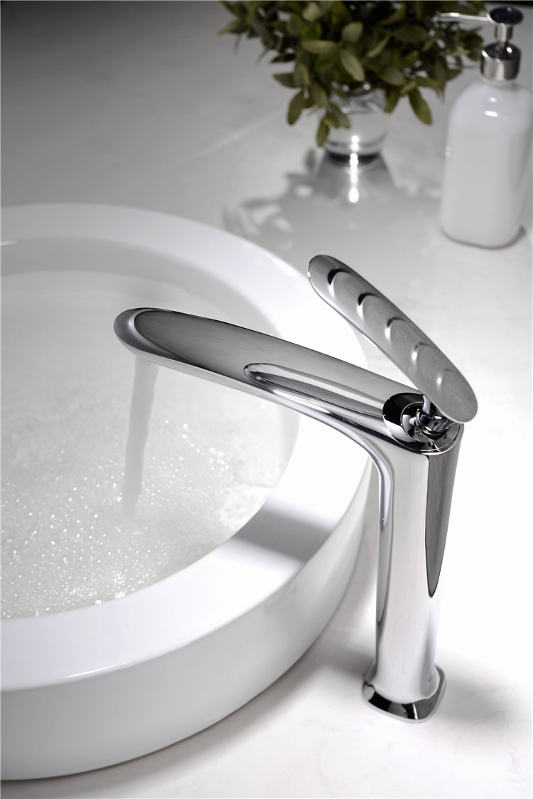 Luxury design chrome bath wash basin tap deck mounted hand wash faucet, australian standard faucet manufacturers rubinetti bagno
