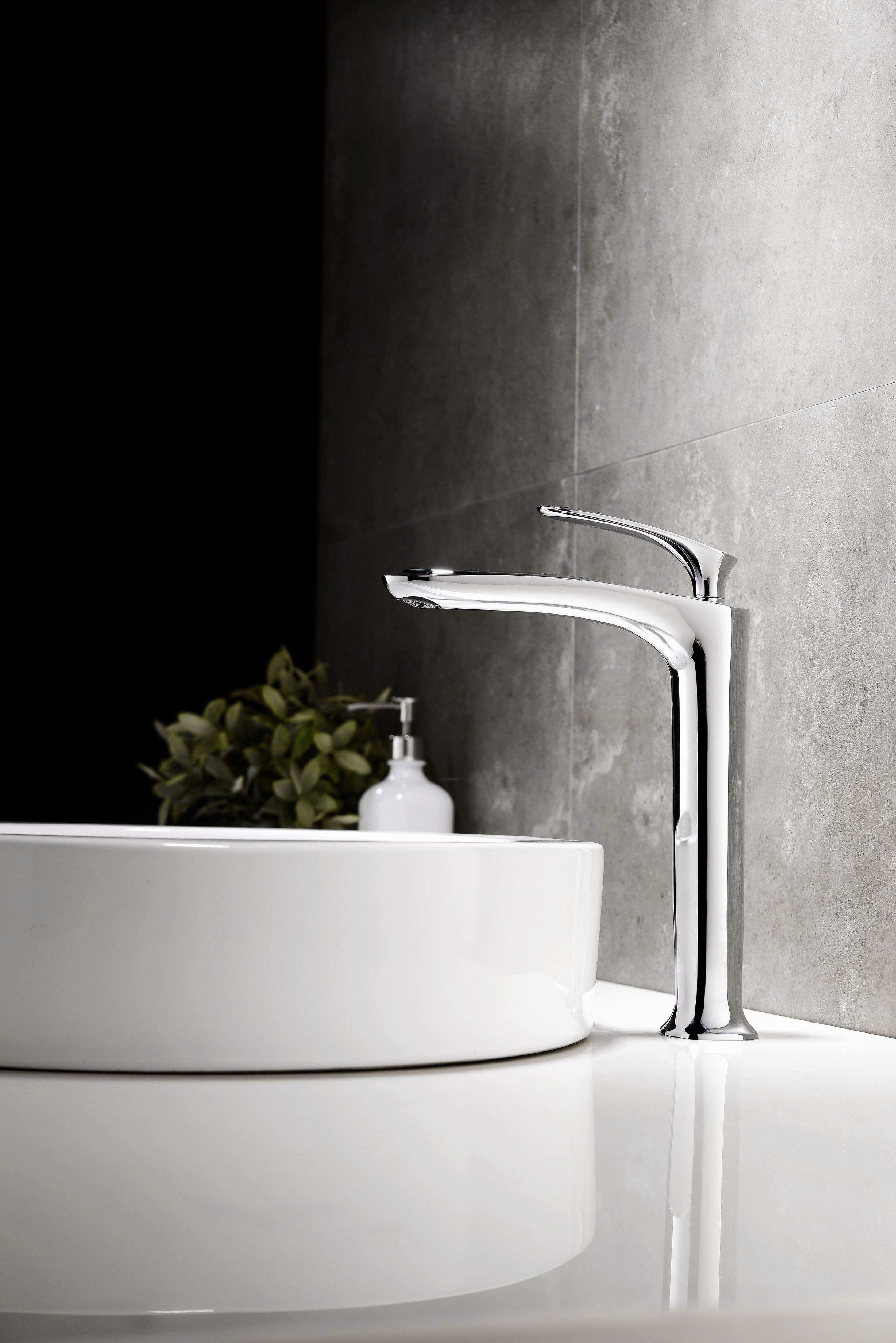 Wholesale superior quality single handle brass basin mixer taps faucet