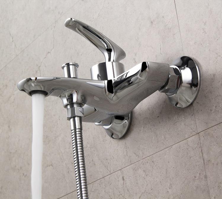 Commercial Wall Mounted Single Handle Shower Mixer Taps With Handheld Shower