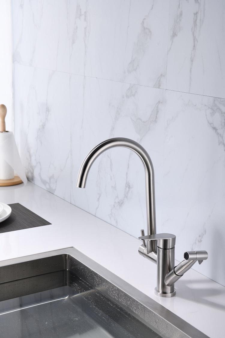 Venta al por mayor de gama alta 304 grifo de fregadero de cuello largo montado en escritorio grifo de cocina de acero inoxidable keukenkraan con doble manija